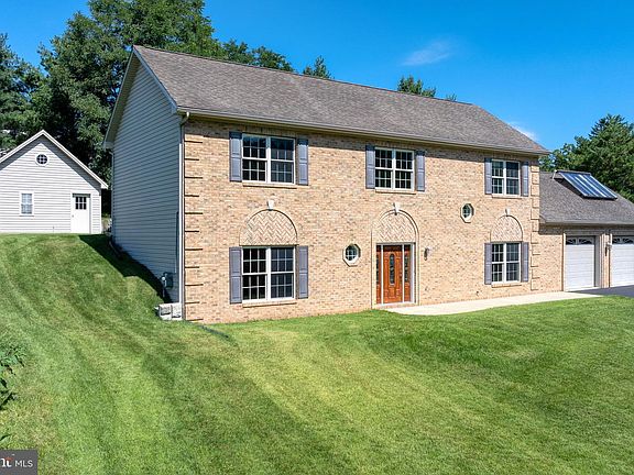 2nd image of 7304 Sandy Hollow Rd