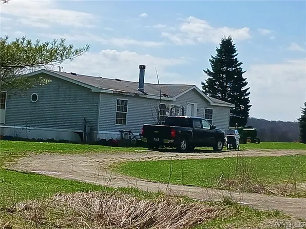 7564 Rood Rd, Sinclairville, NY 14782