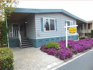1st image of 3105 Oakbridge Dr #3105