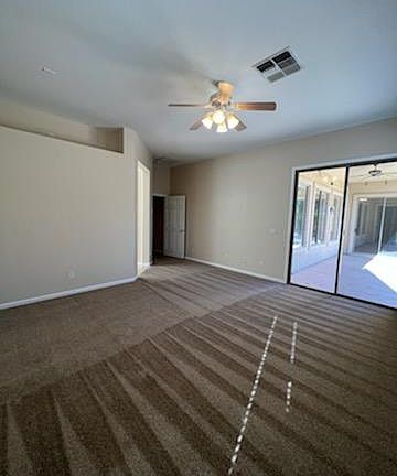 4th image of 4413 E Palmdale Ln