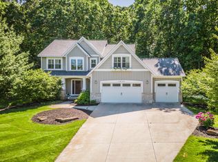 3858 Woodstream Dr SW, Grand Rapids, MI 49534