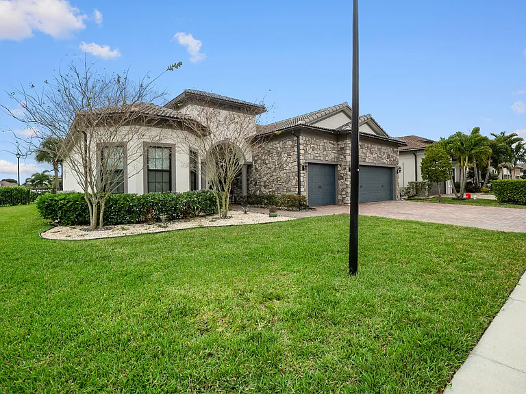 8324 Pedigree Cir — Photo 4