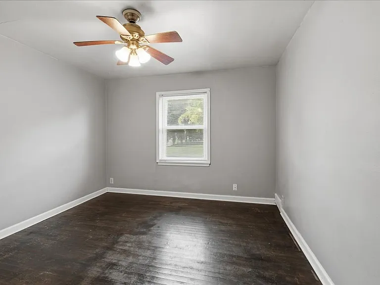 705 W 29th St #2901 — Photo 10