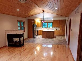 912 Wilson St, Marquette, MI 49855