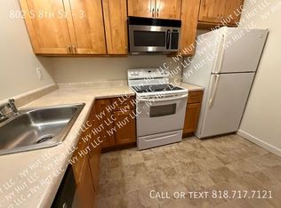 802 S 8th St APT 3, Tacoma, WA 98405