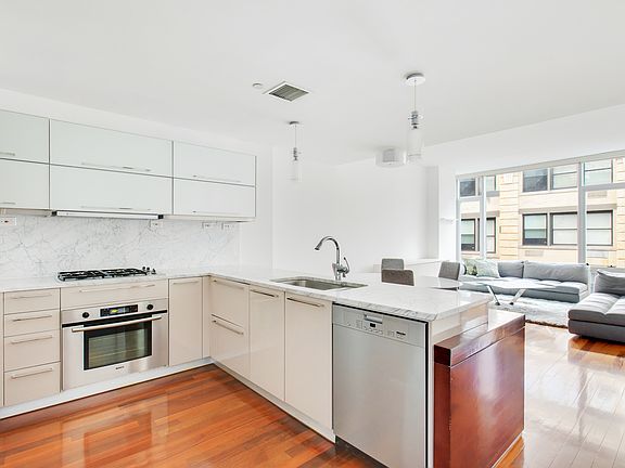 2nd image of 165 W 18th St #8A