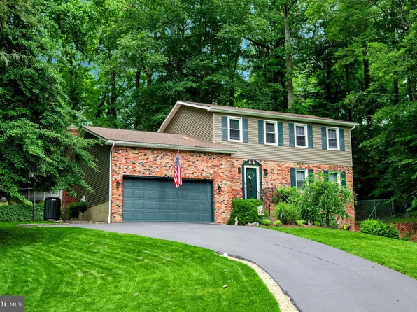 5 Woodflower Ct, Stafford, VA 22554