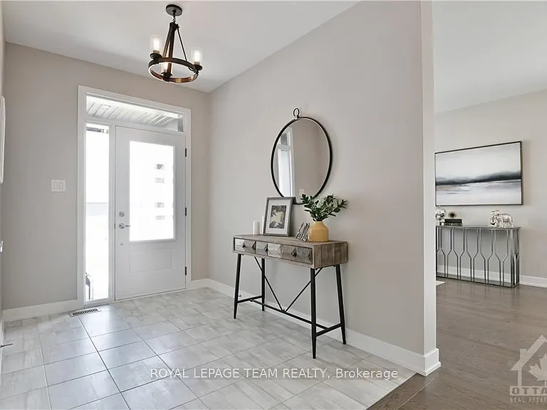 54 Reynard Cres — Photo 5