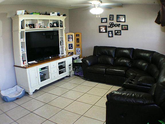2nd image of 1028 Lee Ave