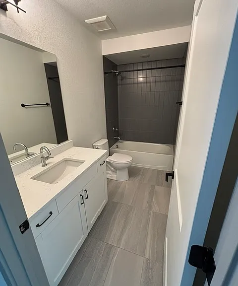 2650 S Federal Blvd #12 — Photo 20