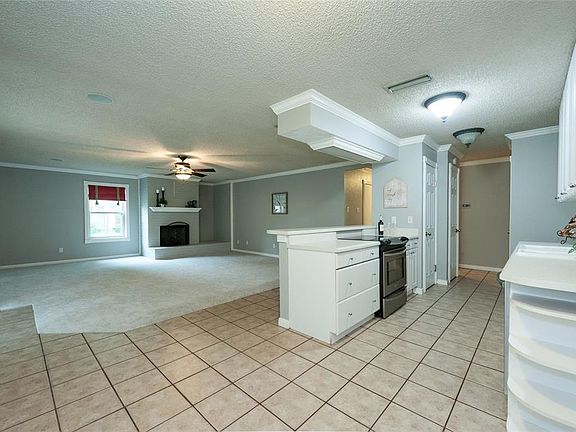 3rd image of 3730 S Magnolia Ct
