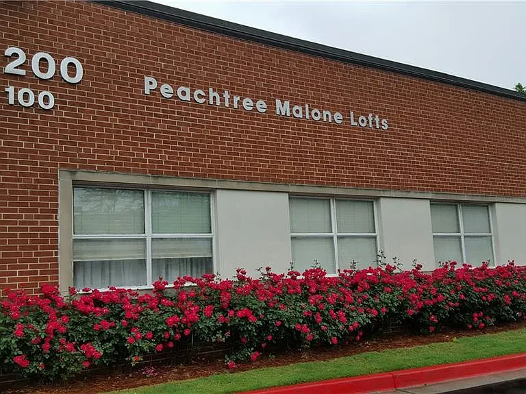 5200 Peachtree Rd #3303 — Photo 2