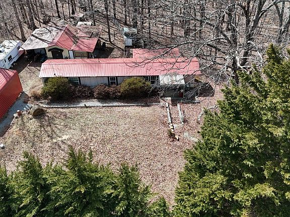 3rd image of 134 Wellspring Rd