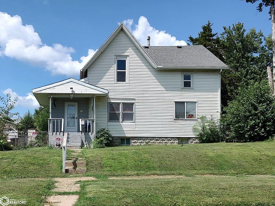 1st image of 504 E Linn St