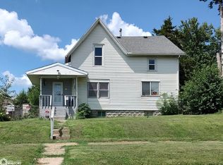 504 E Linn St, Marshalltown, IA 50158