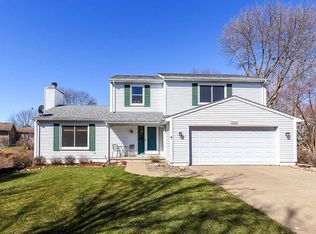 4650 Stone Terrace Ct, Bettendorf, IA 52722