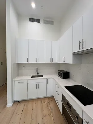 Rented by Artifact.co | media 11