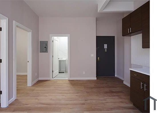 5th image of 3612 Bronx Blvd #4D