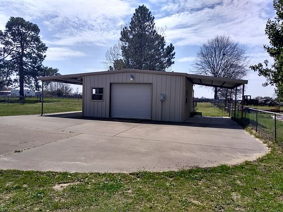 4th image of 3222 Us Highway 175 E