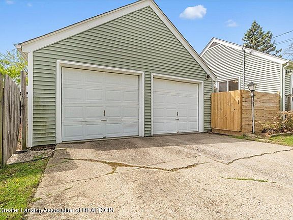 4th image of 2800 Fernwood Ave
