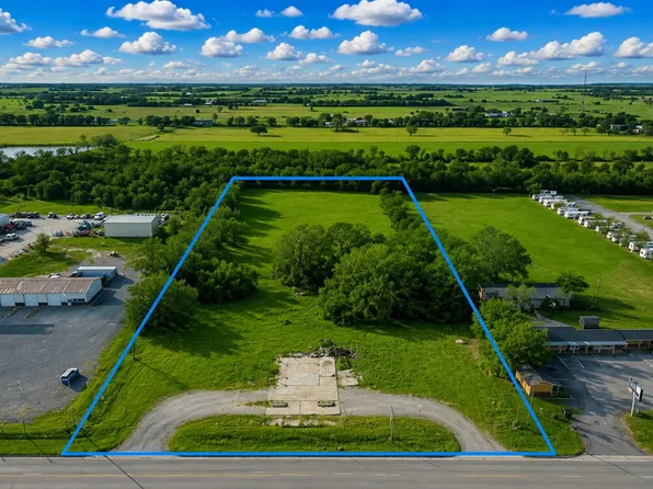 1203 S Chouteau Ave, Chouteau, OK 74337