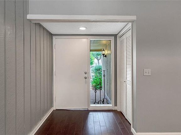 4th image of 120 Hidden Oak Dr
