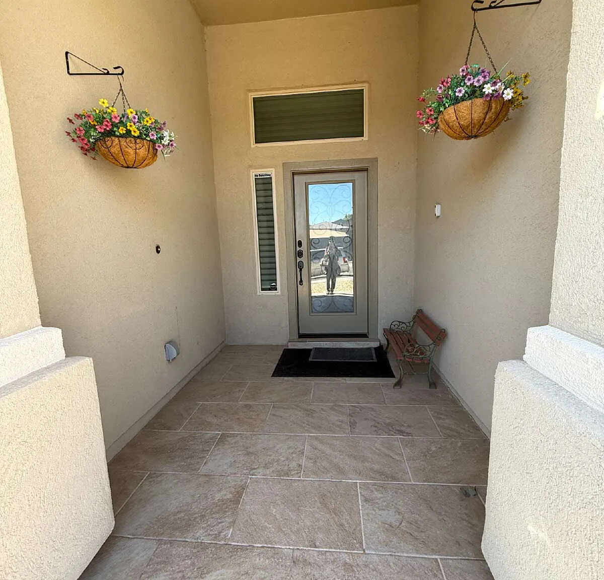 3 bed, 2.0 bath, 1689 sqft, $1,950 — Photo 3