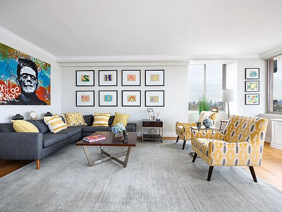 3rd image of 160 W 86th St #3