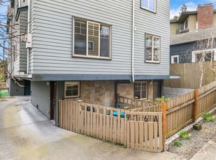 916 N 73rd St #A, Seattle, WA 98103