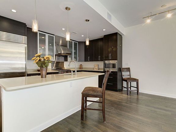 5th image of 1610 N Queen St #225