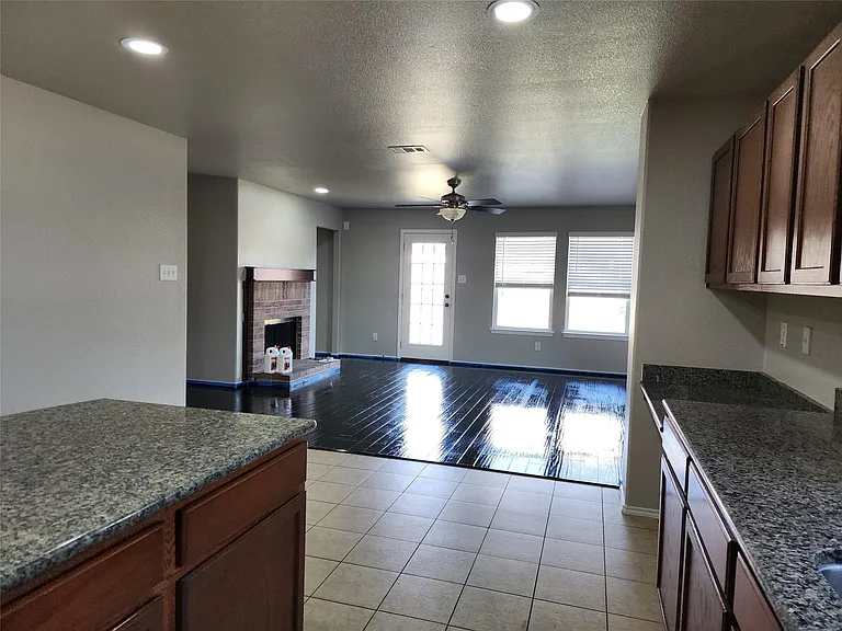 700 Swan Dr #1 — Photo 10