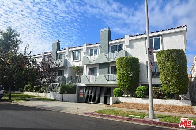 1st image of 3131 S Canfield Ave APT 202