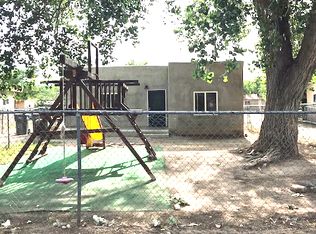 634 Riverside Dr SW, Albuquerque, NM 87105