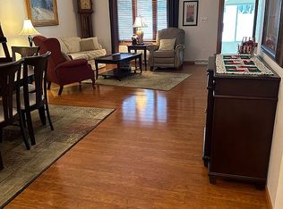 3137 Sandy Pointe Dr, Freeport, IL 61032