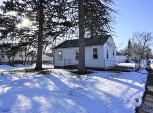 28543 Dawson St, Garden City, MI 48135