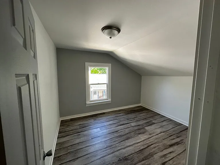 310-312 N Academy St — Photo 6
