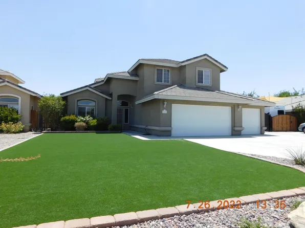 1217 Rebecca Ave, Ridgecrest, CA 93555