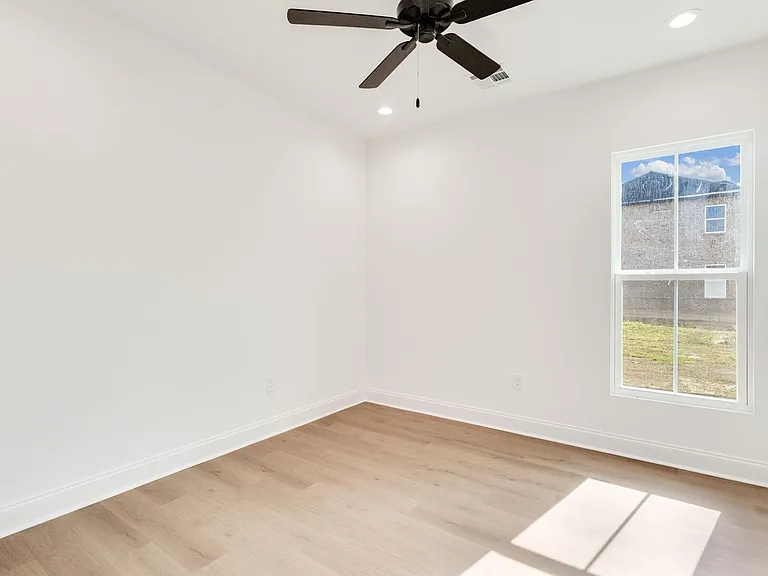 204 Benson Grove Dr — Photo 13