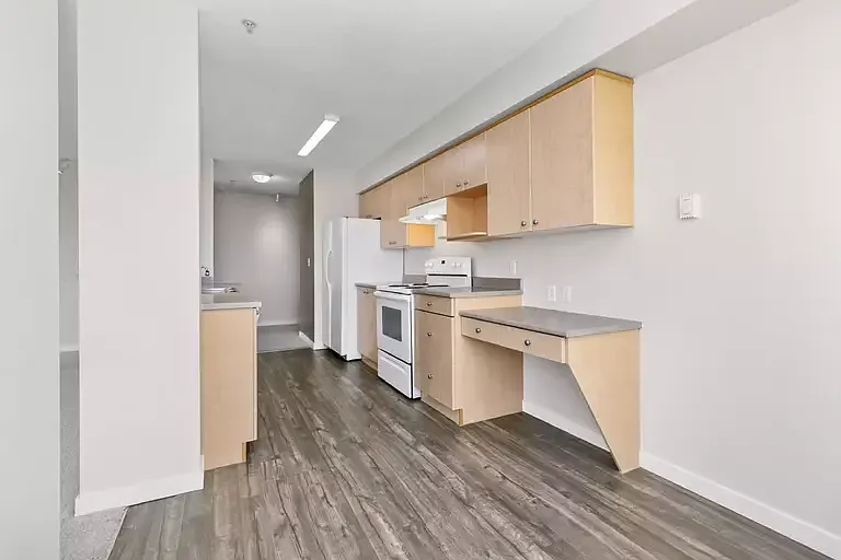 9473 Broadway #405 — Photo 5