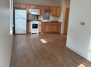 635 Maple St APT 3, Stowe, VT 05672