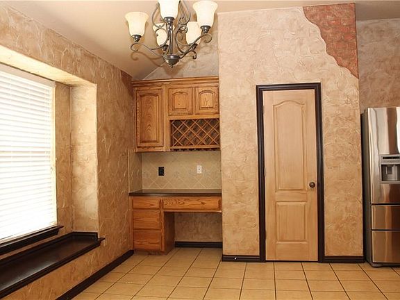 4th image of 6501 Deer Horn Dr