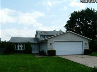 5449 Manning St, North Ridgeville, OH 44039