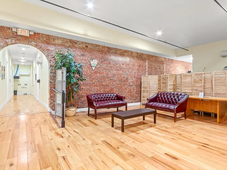 124 Saint Johns Ave #2 — Photo 4