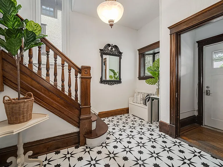 2701 Fremont Ave S #1 — Photo 7