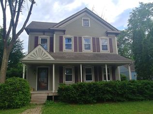 411 E Elm St, Le Roy, IL