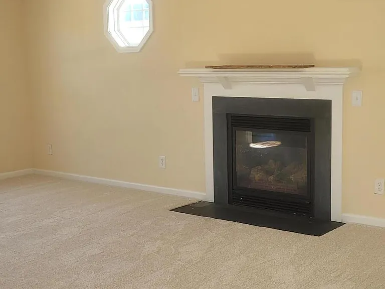 611 Prince William Dr — Photo 7
