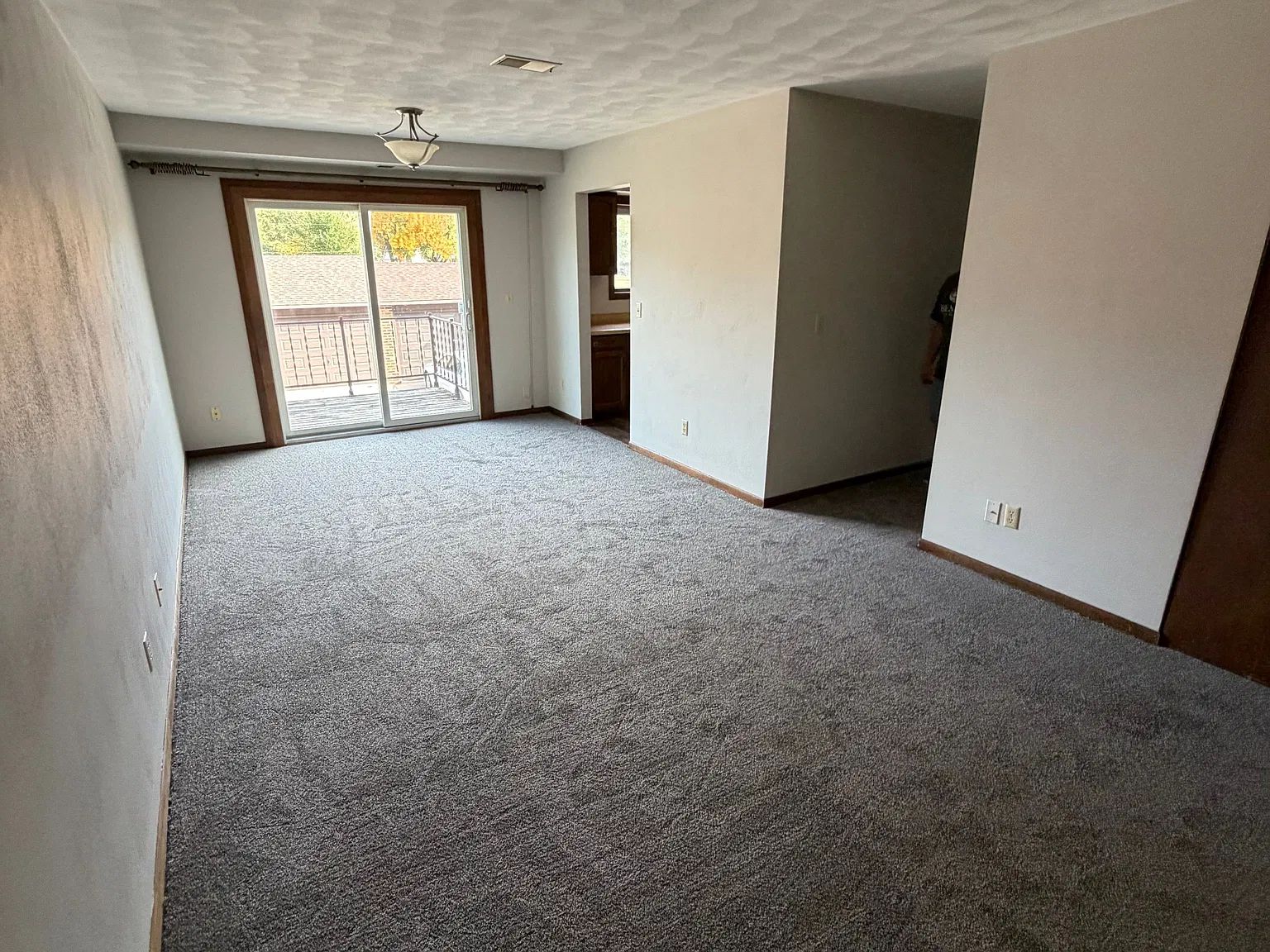 2 bed, 1.0 bath, 850 sqft, $1,200 — Photo 1