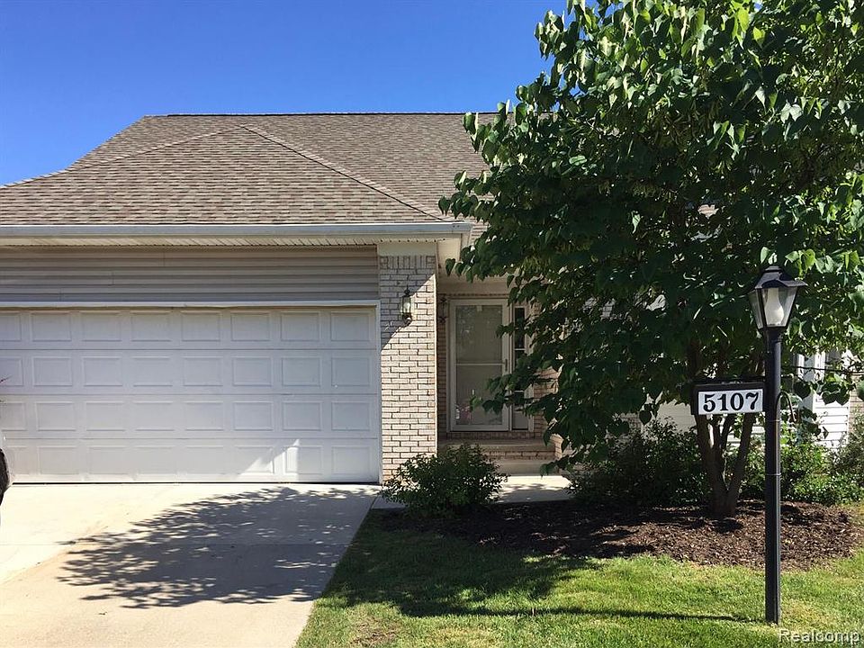 1st image of 5107 Sandalwood Cir