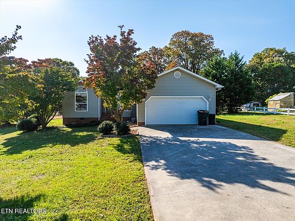 3rd image of 213 County Road 260