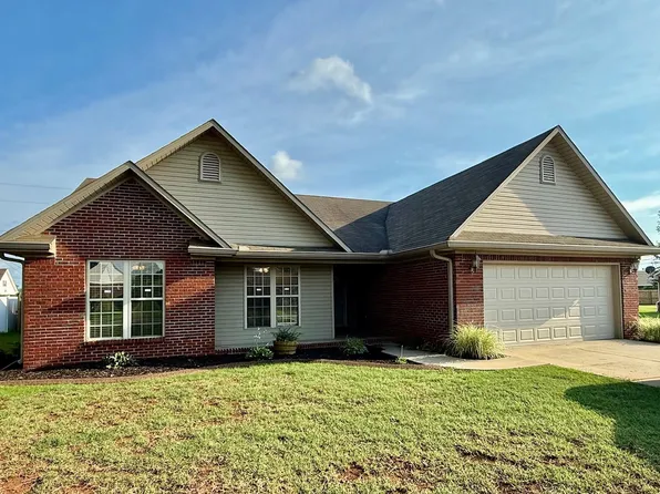 313 Lincoln Ave, Muscle Shoals, AL 35661